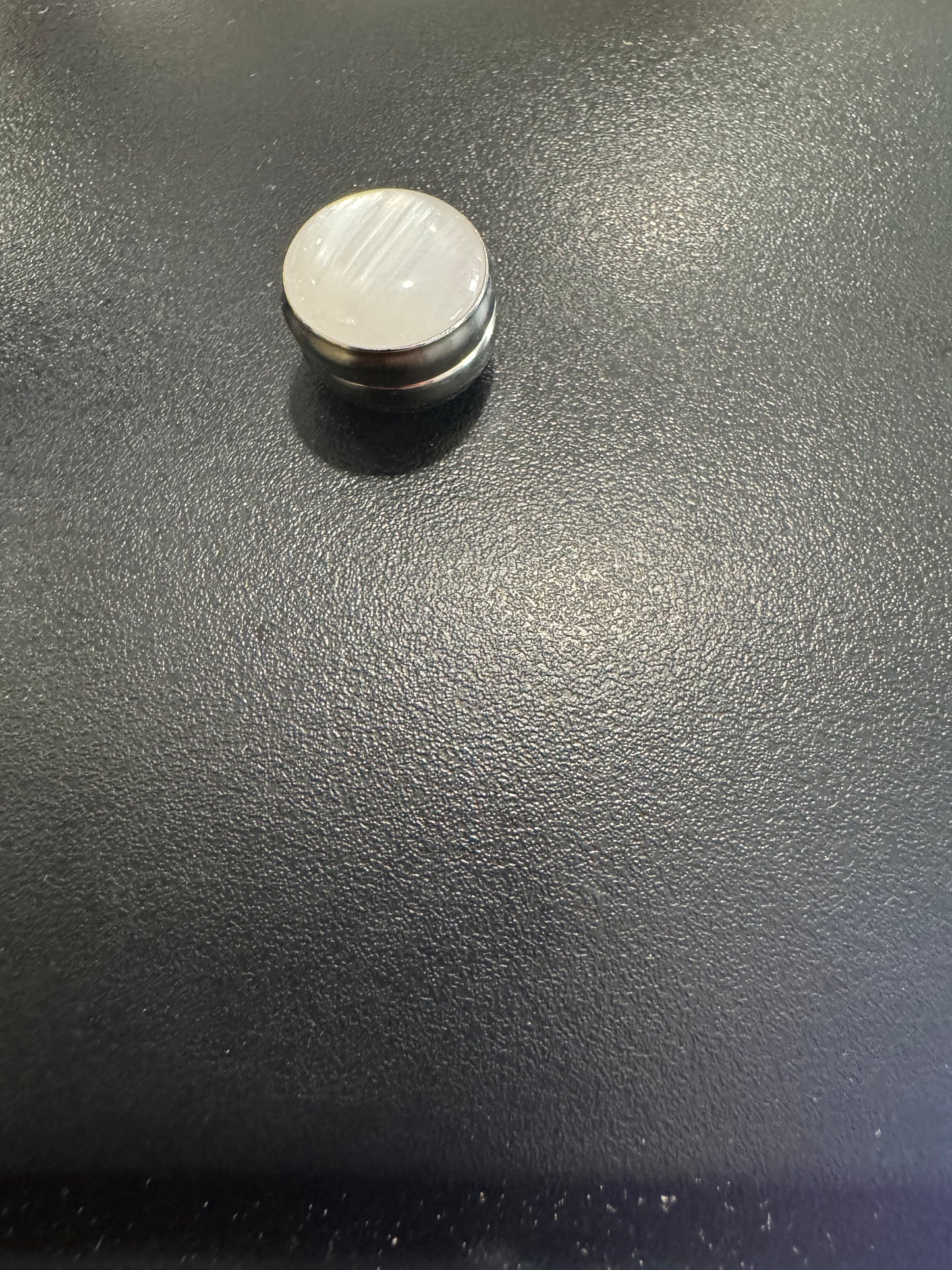 Turkish  Round Magnet Small Pin