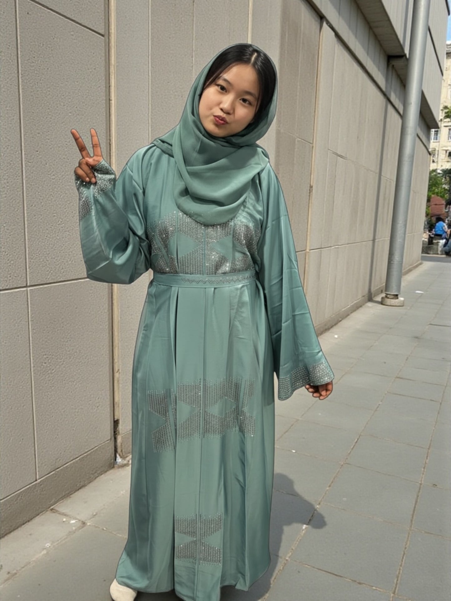 Noor Crystal Abaya
