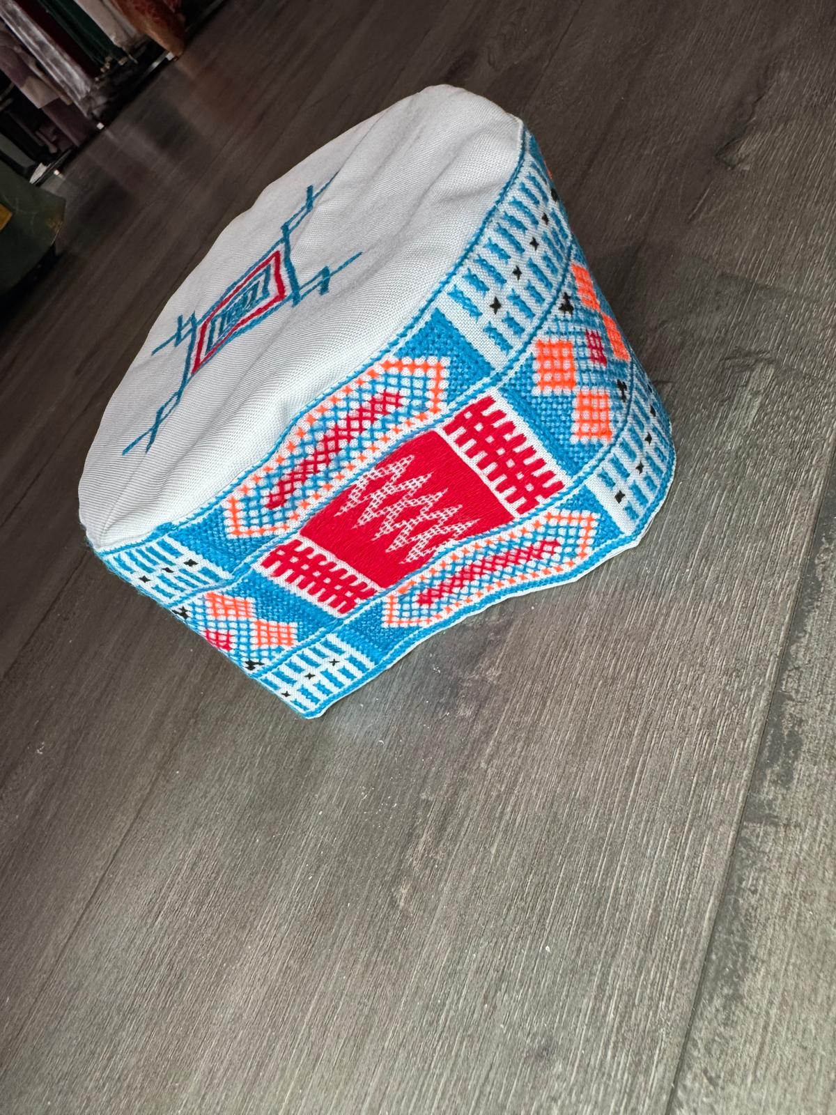 Pouto Hat type 3